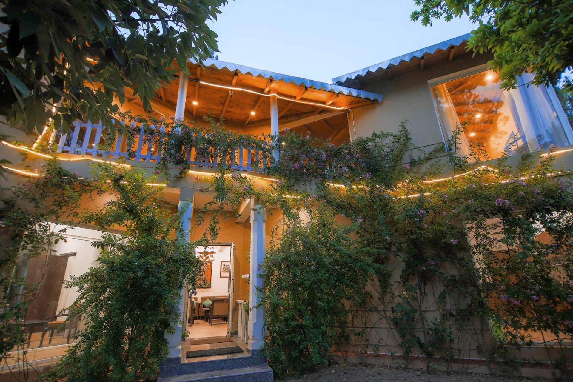 Mistletoe House By Veo - Part Of Stayvista Bhīm Tāl Extérieur photo